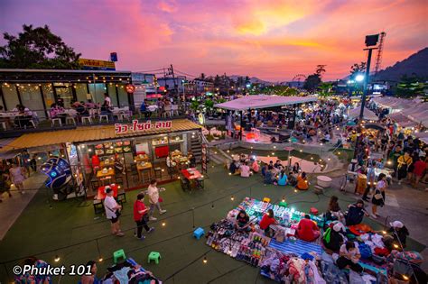 chillva night market phuket.